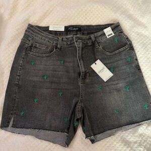 JUDY BLUE Black Denim shorts